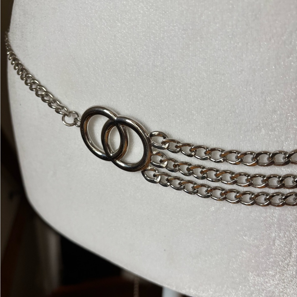 Silver Looped Chain Belt - Picture 2 of 5